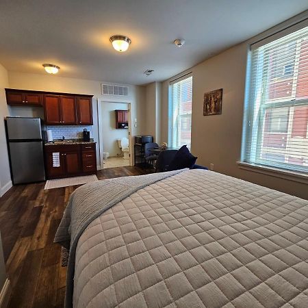 Cozy Stay At The Inman - 214 Champaign Exterior photo