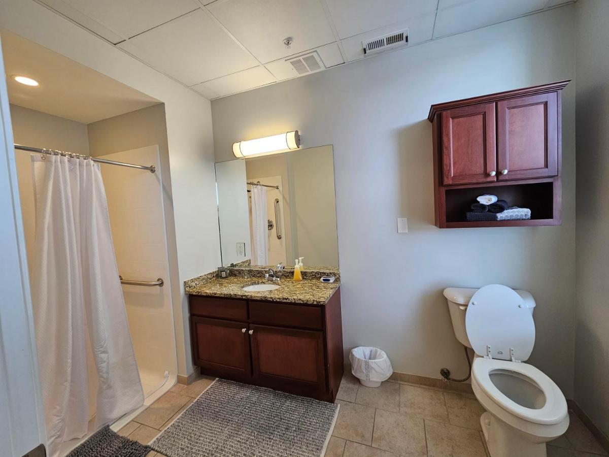 Cozy Stay At The Inman - 214 Champaign Exterior photo