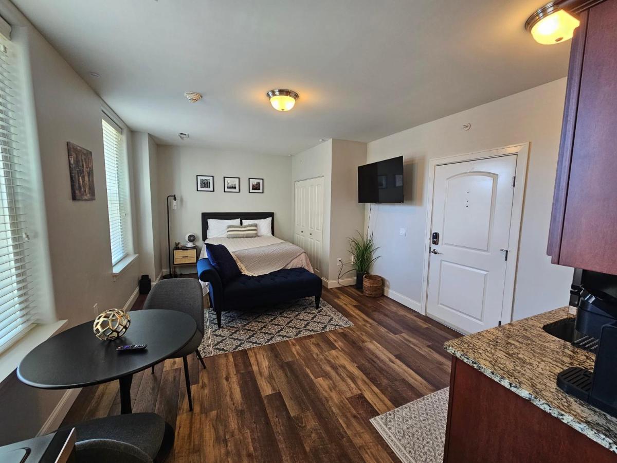 Cozy Stay At The Inman - 214 Champaign Exterior photo